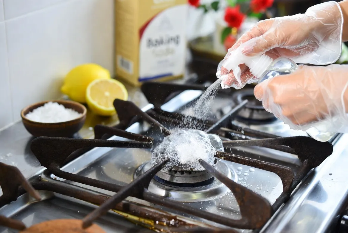 5 Cách vệ sinh bếp ga rỉ sét sạch bóng 