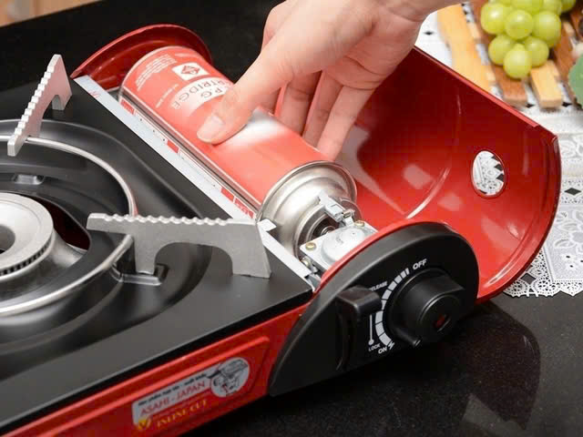 Cách lắp bình gas mini vào bếp an toàn, không bị xì gas